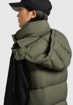 Khujo TOURIN MATT - Weste - Khaki Grün -Khujo Verkäufe 19ca8f5779884b48a0fe761fd3e5303c